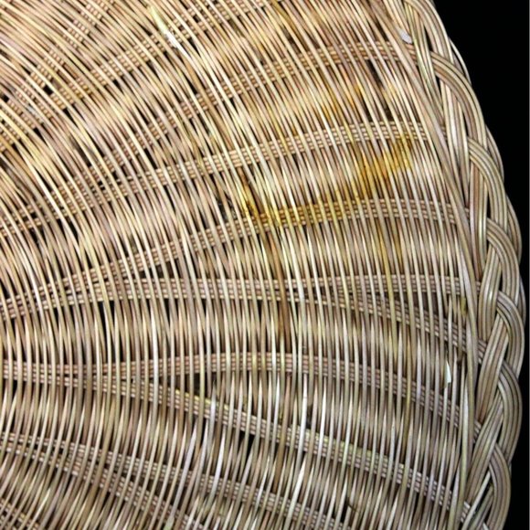 Two Piece Set Tan Trivets Woven Round Shape Grass Placemats 12" Diameter - Picture 3 of 11